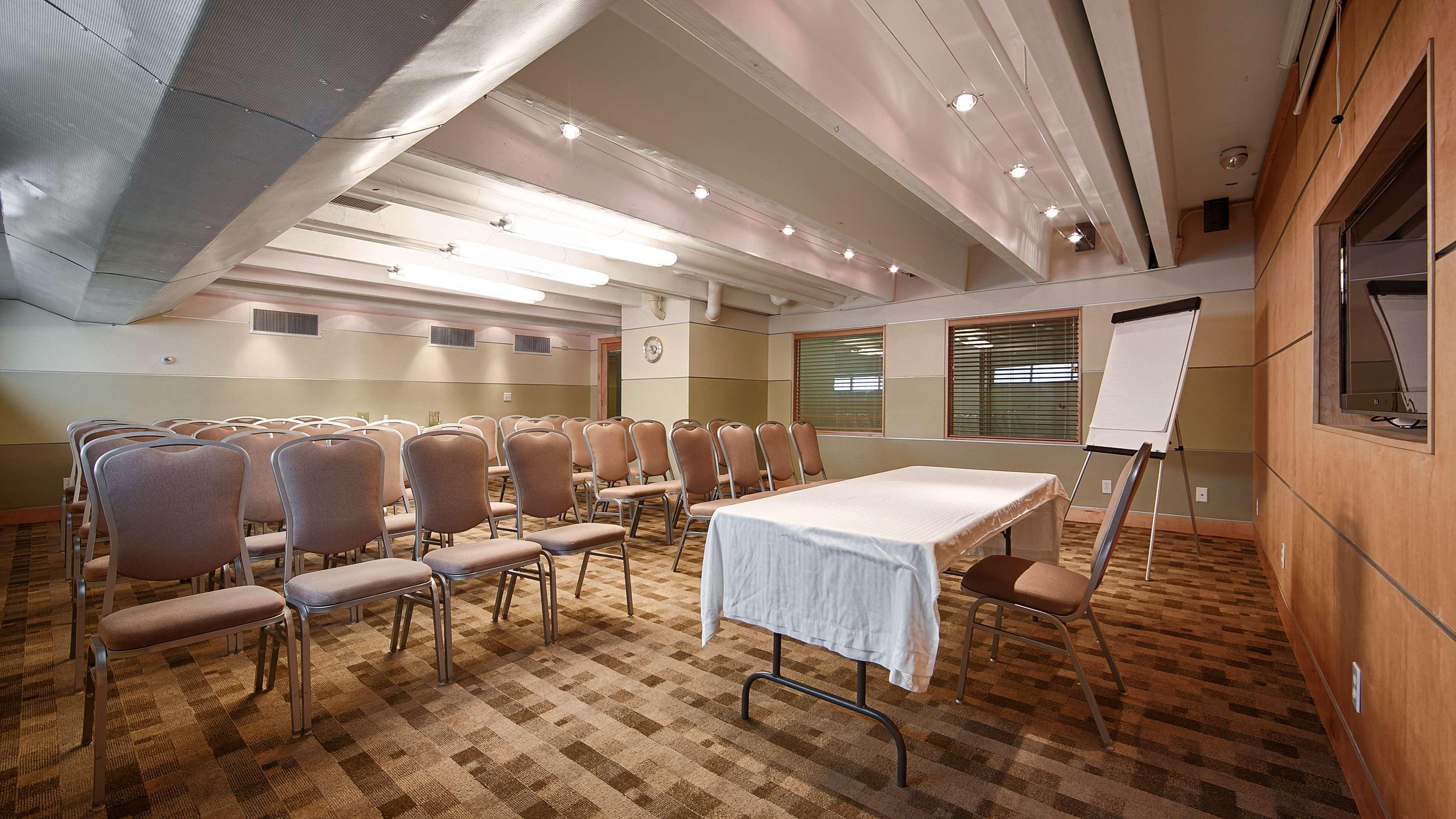 Best Western Plus Milwaukee West Luaran gambar