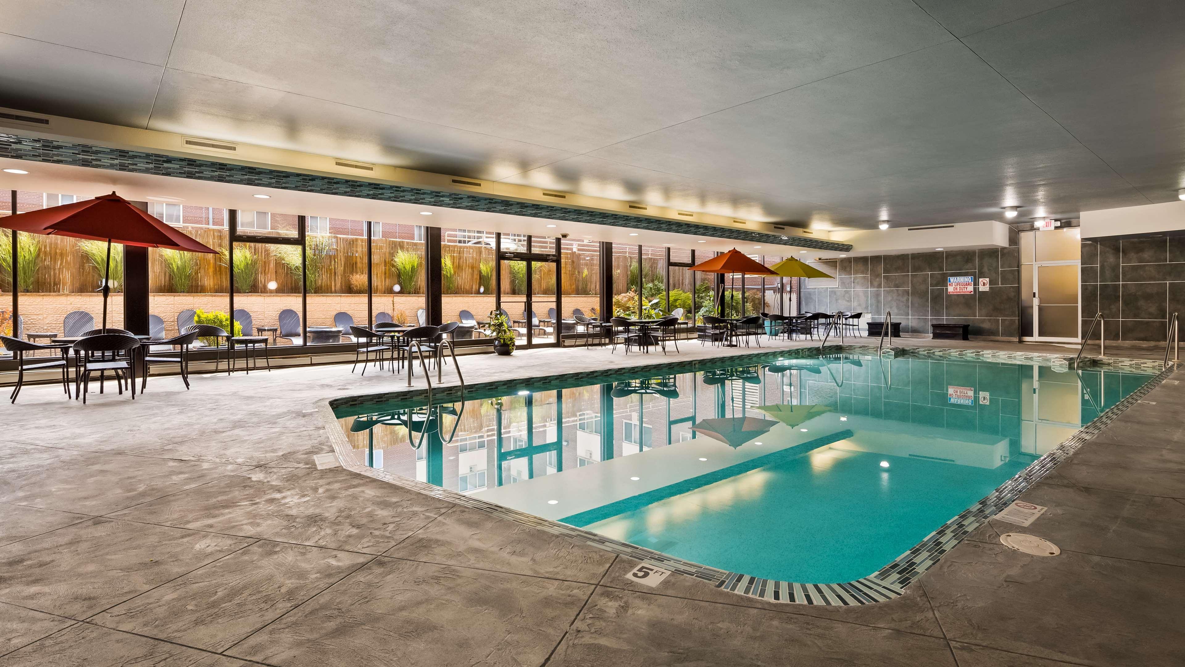 Best Western Plus Milwaukee West Luaran gambar