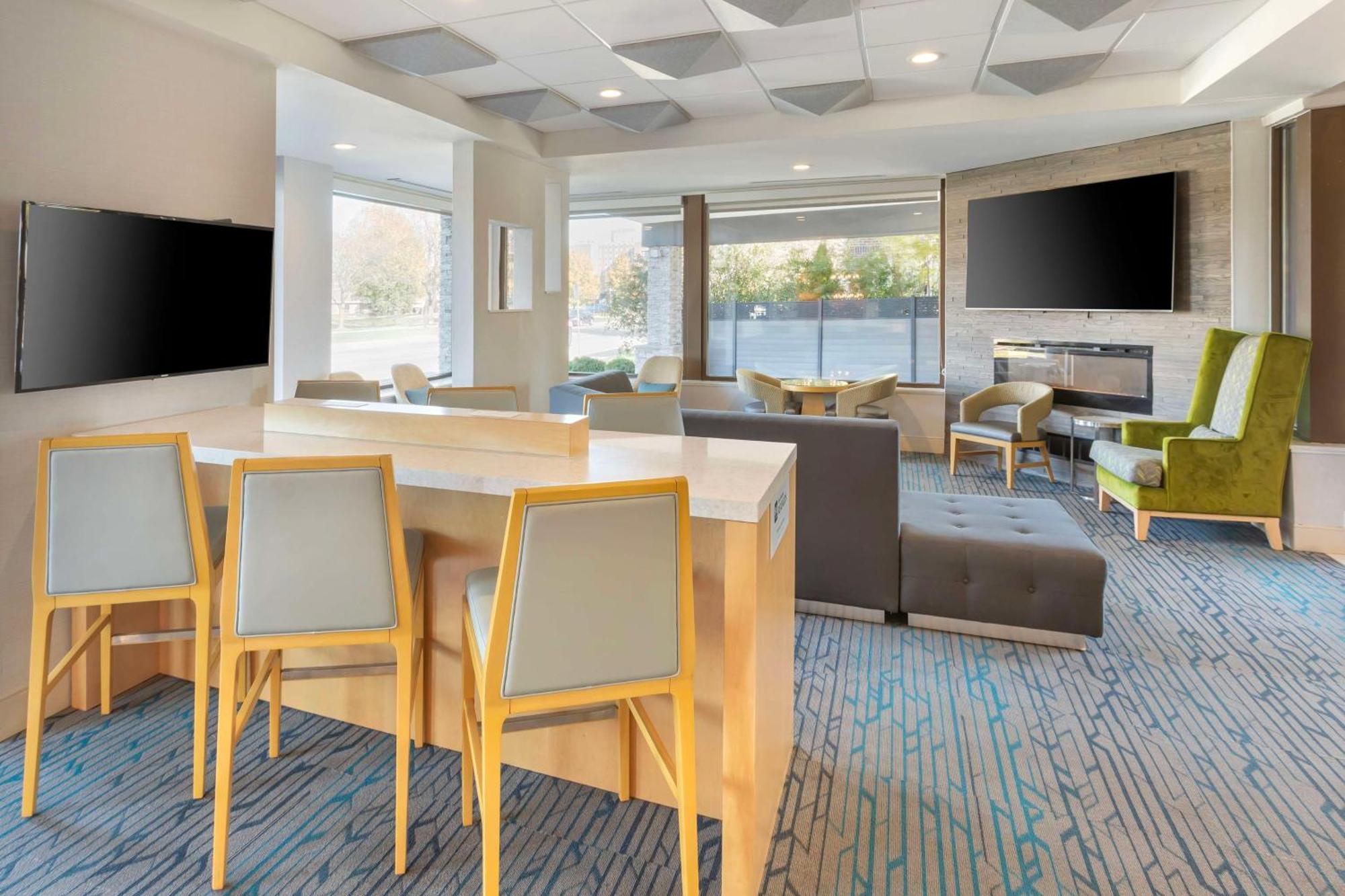 Best Western Plus Milwaukee West Luaran gambar