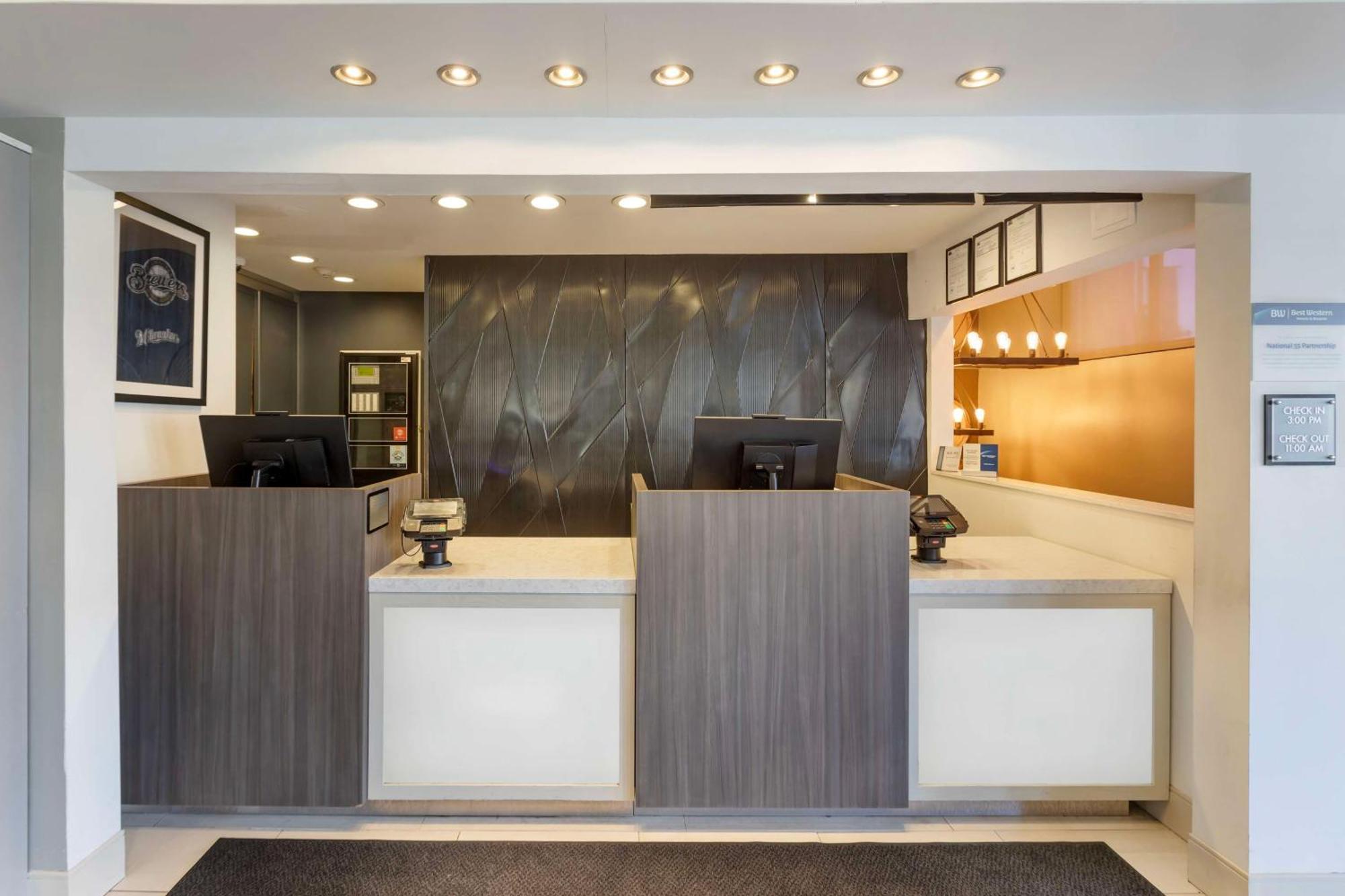 Best Western Plus Milwaukee West Luaran gambar
