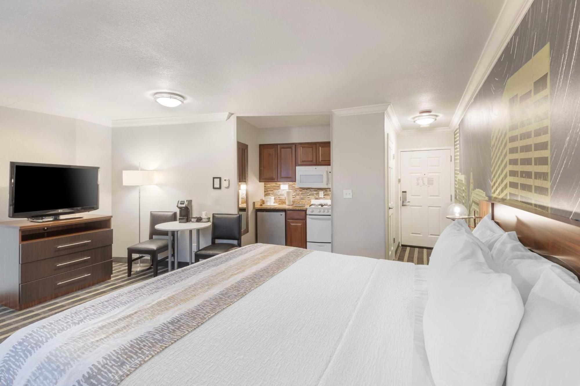 Best Western Plus Milwaukee West Luaran gambar