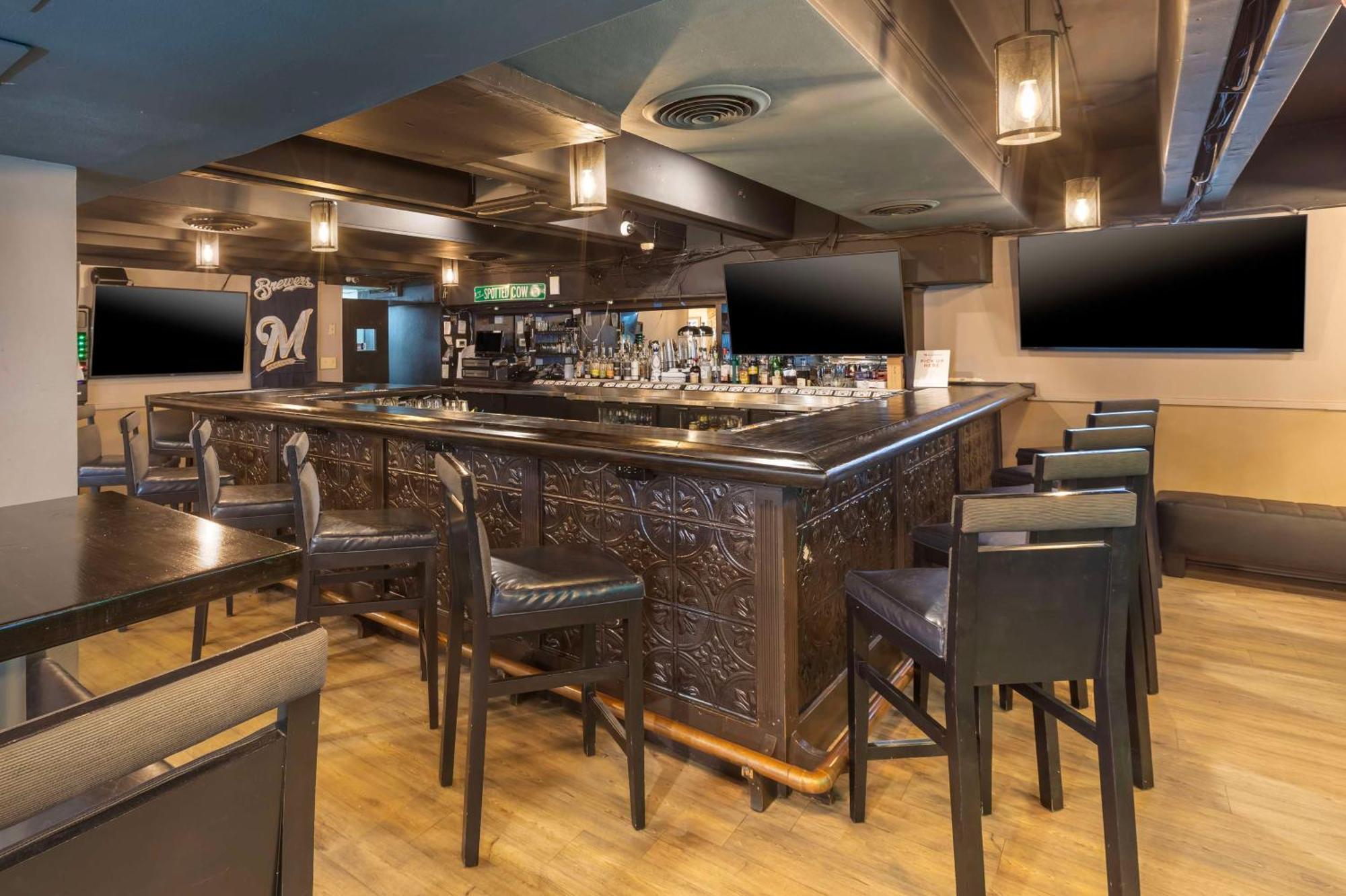 Best Western Plus Milwaukee West Luaran gambar