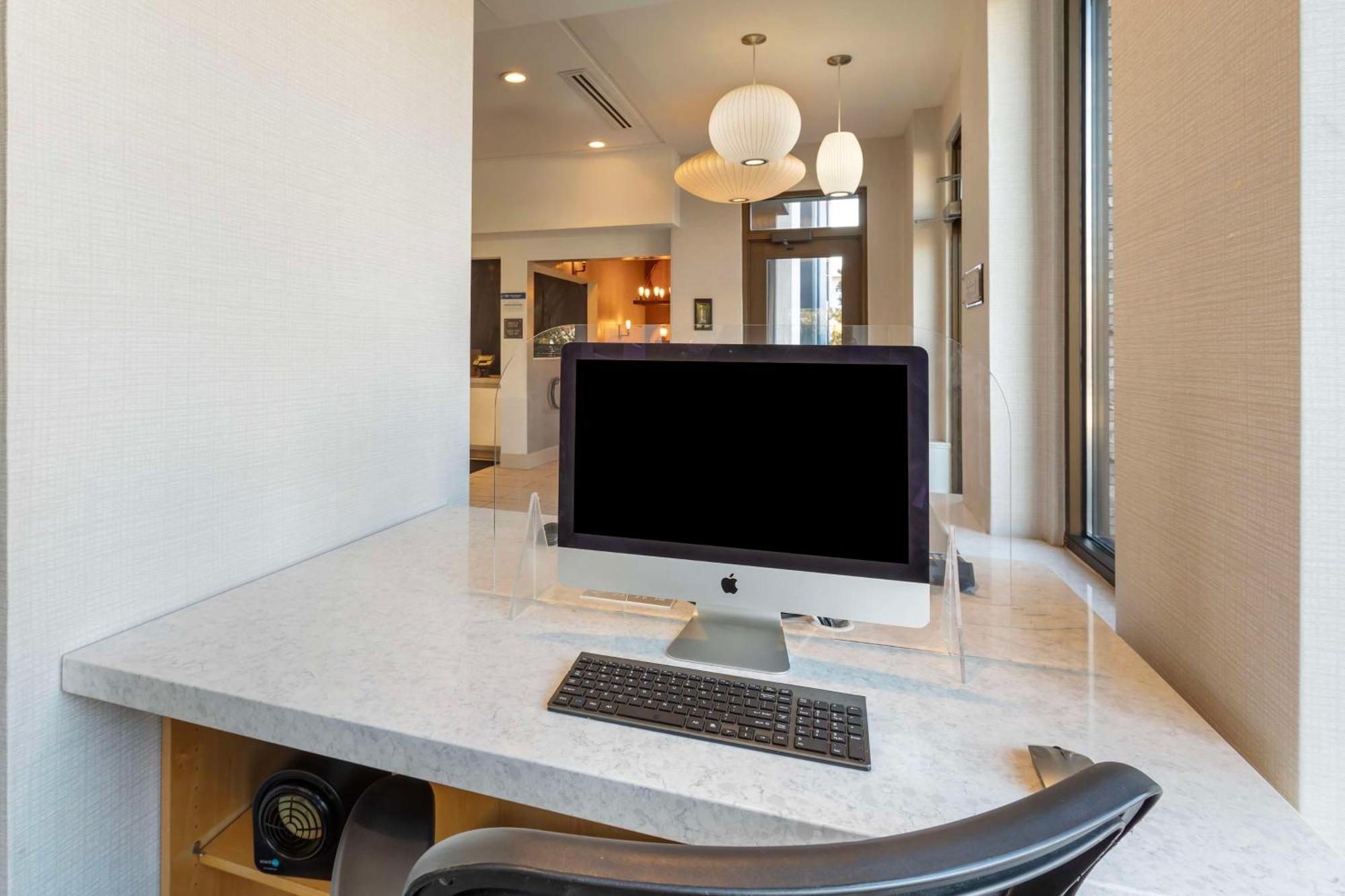 Best Western Plus Milwaukee West Luaran gambar