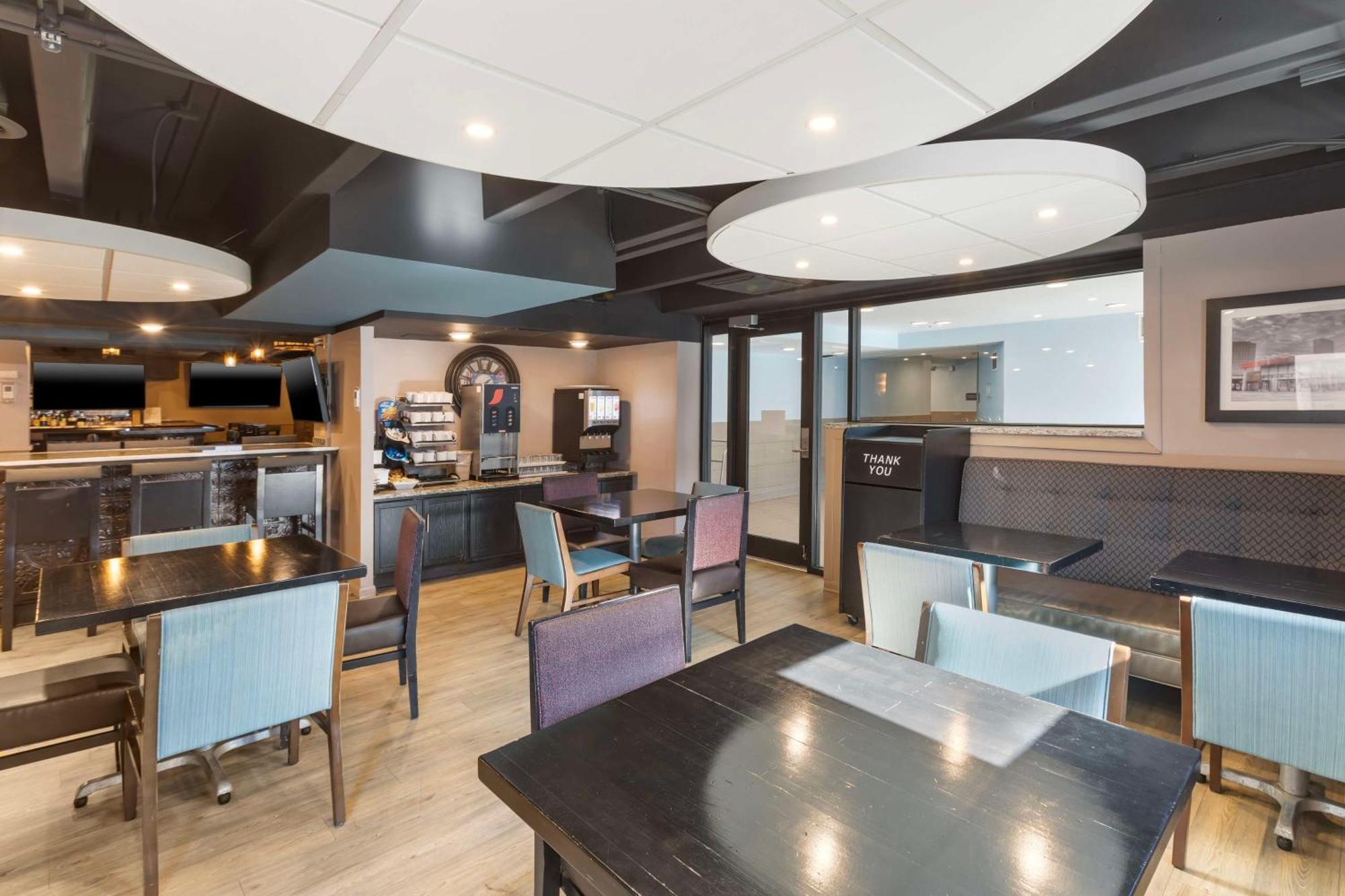 Best Western Plus Milwaukee West Luaran gambar